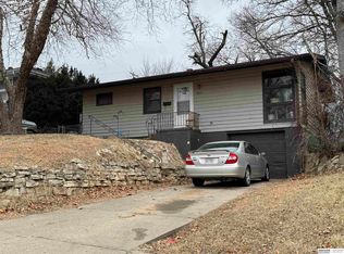 5802 Spaulding St, Omaha, NE 68104