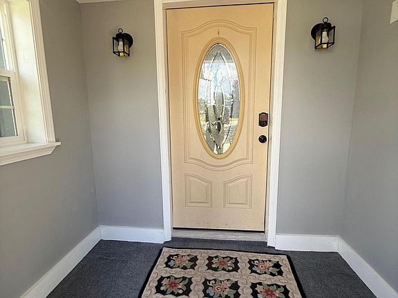 5th image of 451 N Carrington Ave