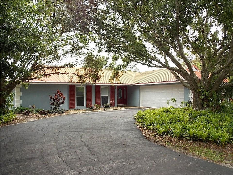 1st image of 656 Colonial Dr