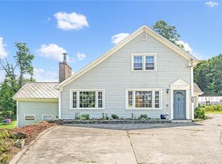 214 Highland Rd, Tiverton, RI 02878