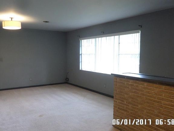 3rd image of 3875 Tom Lane Dr
