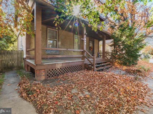 28 Chestnut St, Salem, NJ 08079