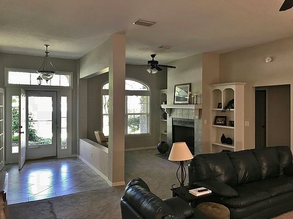 3rd image of 4211 NW Wisteria Dr