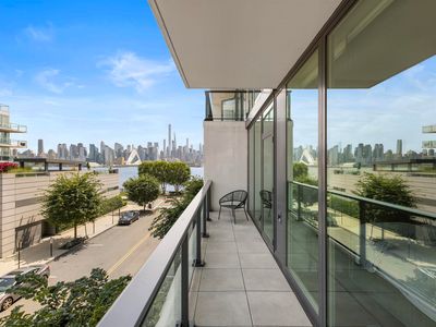 1200 Avenue At Port Imperial APT 305, Weehawken, NJ, 07086