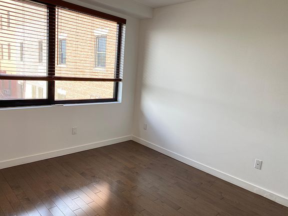 5th image of 4312 214th Pl APT 3C