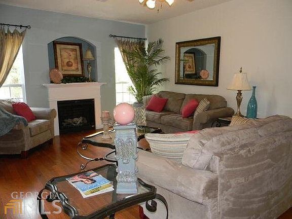 2nd image of 6 Preserve Dr