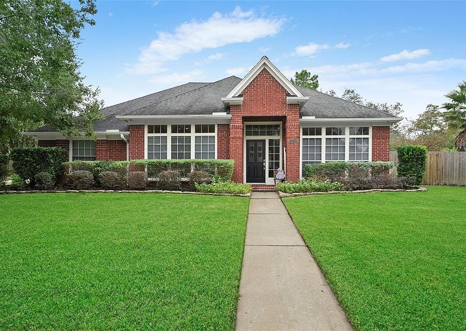 1st image of 1212 Blueberry Ln
