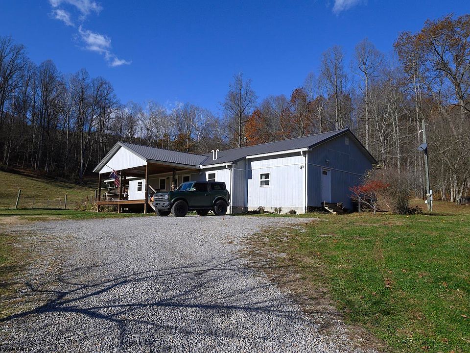 1st image of 615 Mill St