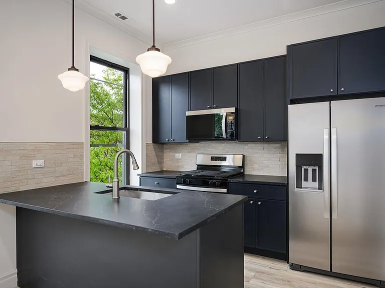 1710 W Belmont Ave #301 — Photo 17