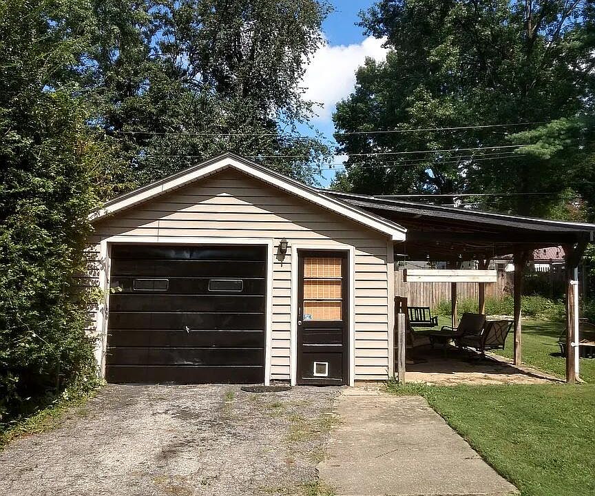 2nd image of 845 Furlong Dr