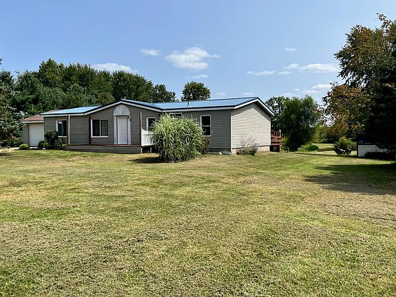 3rd image of 7690 N Dr S