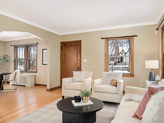 4th image of 584 Brimhall St