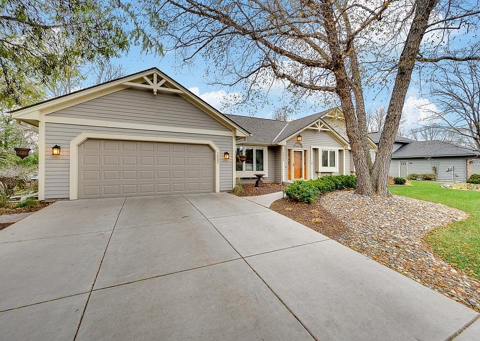 1st image of 14963 Village Woods Dr