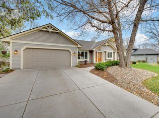 14963 Village Woods Dr, Eden Prairie, MN 55347