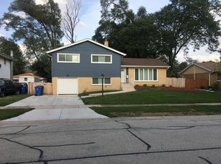 505 S Edward St, Mount Prospect, IL 60056