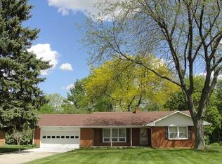 1112 Chris J Dr, Lansing, MI 48917