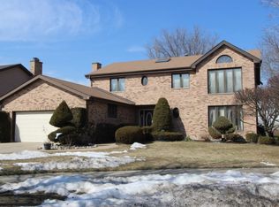 918 W Carolyn Dr, Palatine, IL 60067