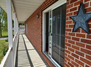 204 N Red Hill Rd #B, Martinsburg, WV 25401