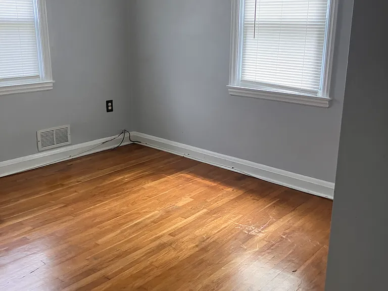 1268 Gittings Ave — Photo 7