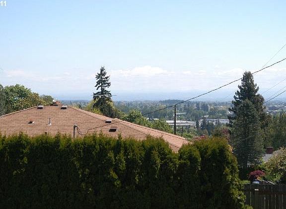 3rd image of 1645 Bonnie Way NW
