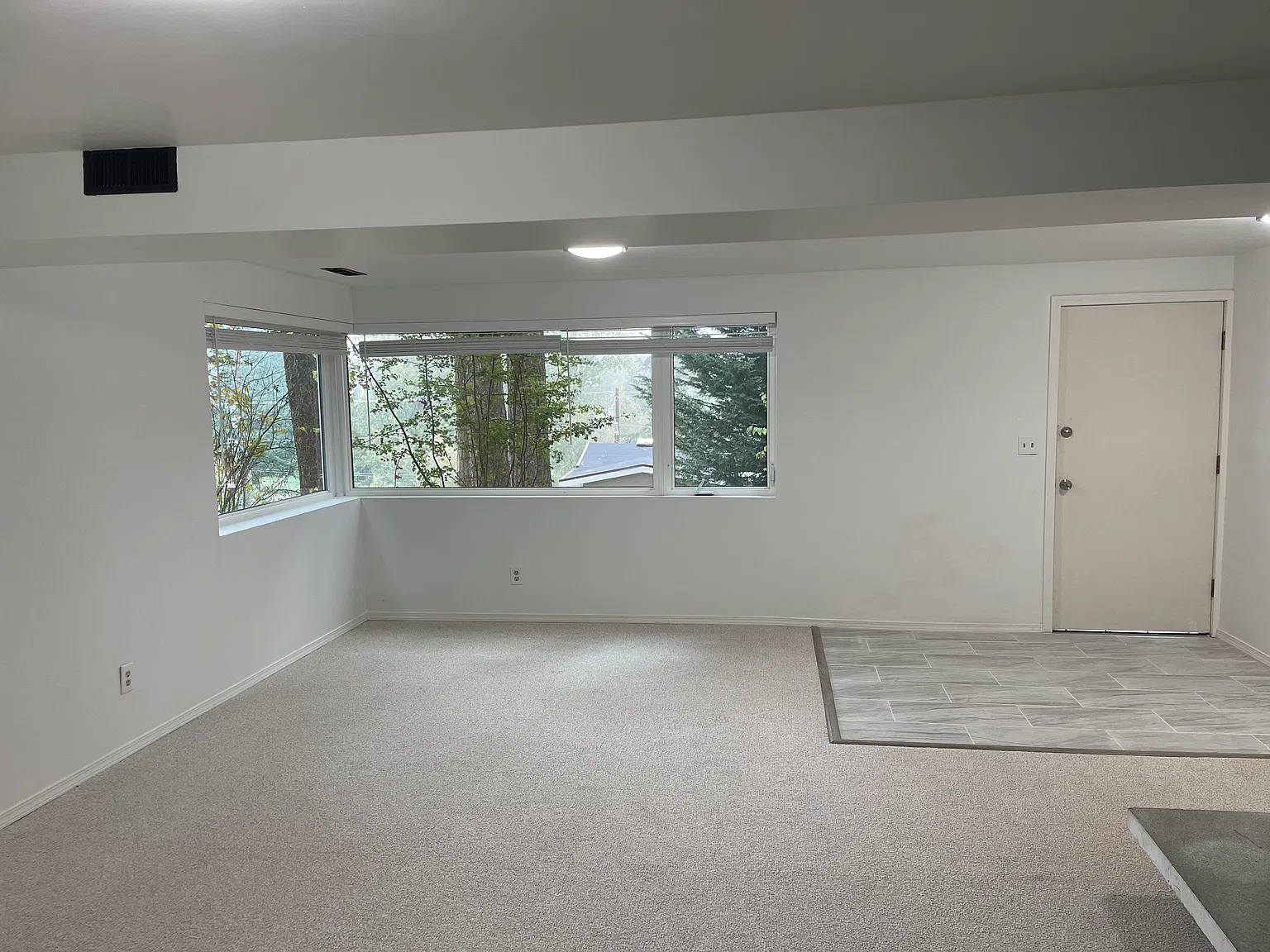 2 bed, 1200 sqft, $2,300 — Photo 2