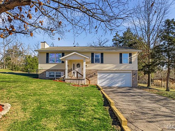 2nd image of 7062 Wedgewood Dr