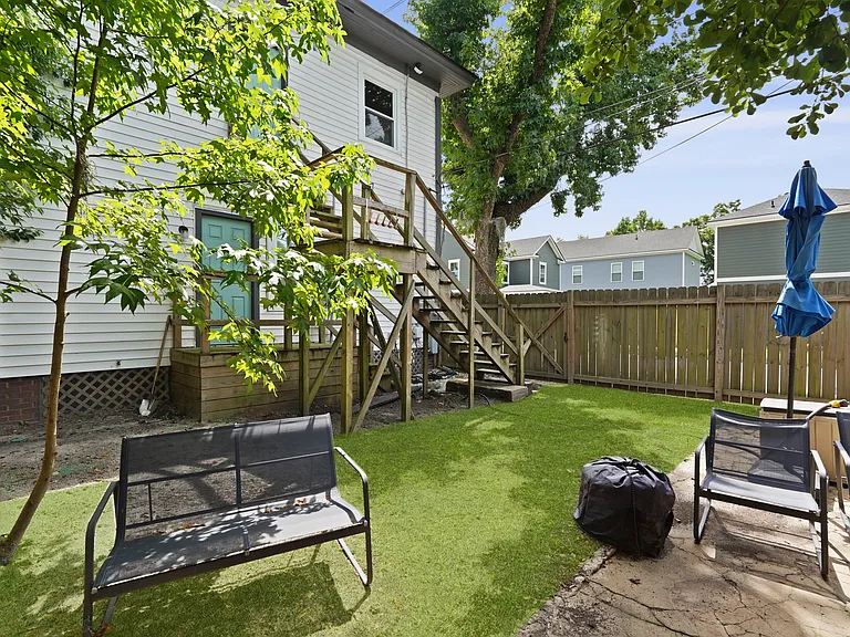 902 E Bolton St #A — Photo 66