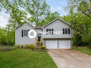 41 Indian Trail Ln, Powder Springs, GA 30127