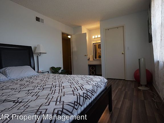 4th image of 1021 W Sierra Madre Ave APT 3