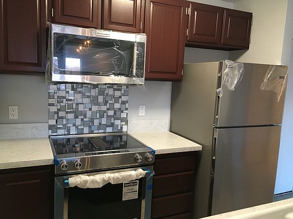 New downdraft JennAir stove