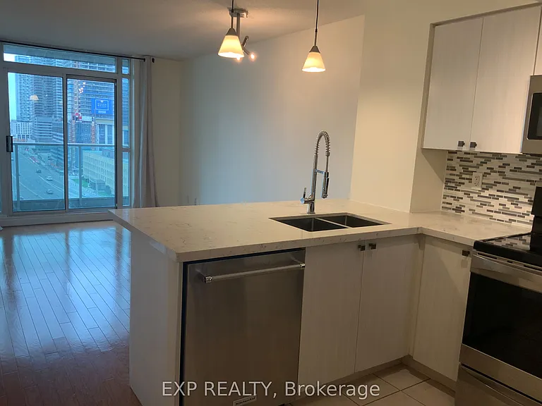 18 Yonge St #1306 — Photo 9