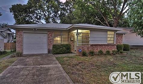 3rd image of 8509 Graywood Dr