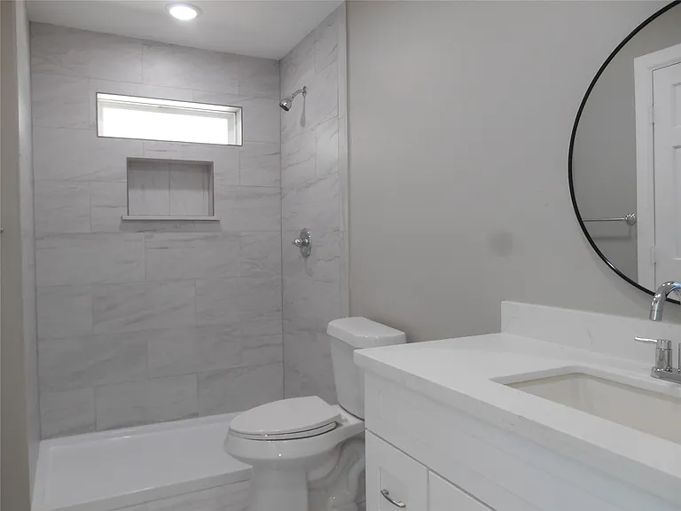 1547 Greenfield Rd — Photo 9