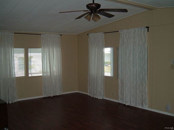 Living Rm.