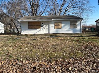 1421 Richard Dr, Cahokia, IL 62206