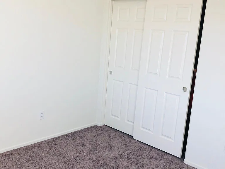 2897 E La Avenida Dr — Photo 30
