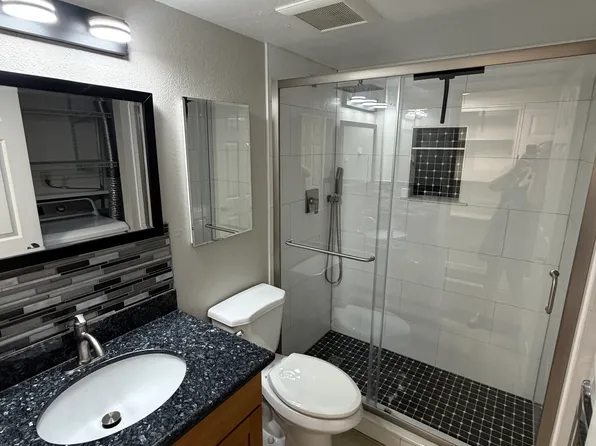 16240 NE 12th Ct #B-23, Bellevue, WA 98008