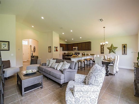 4th image of 113 Whitehall Way