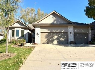 7129 N 121st St, Omaha, NE 68142