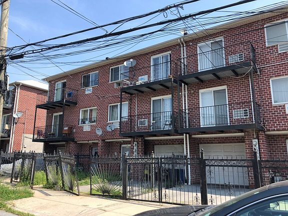 2nd image of 2928 Grace Ave