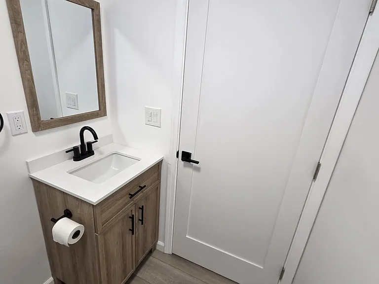 Full size bathroom