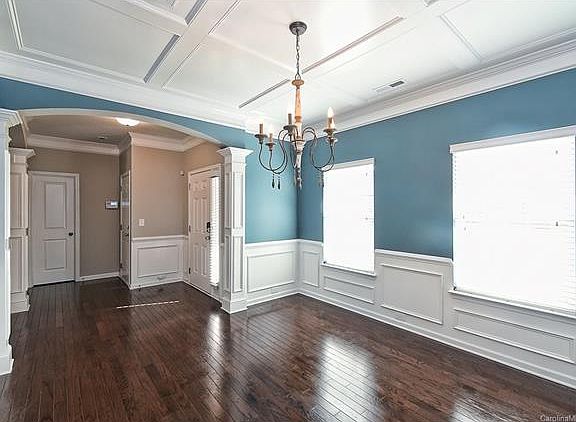 5th image of 5734 Verrazano Dr