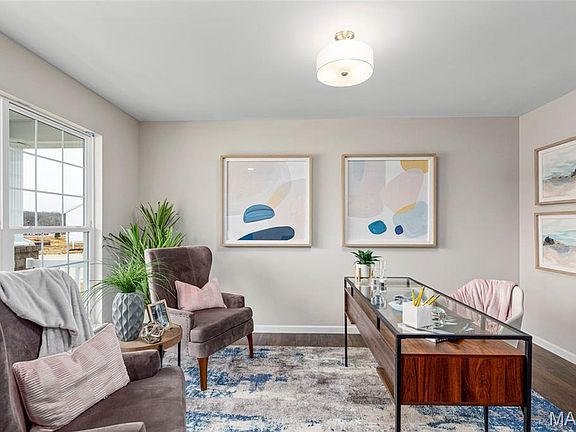 5th image of 117 Day Lily Ln
