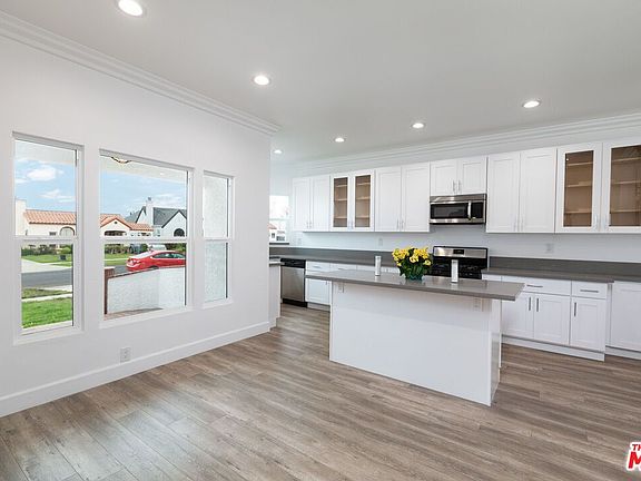 2nd image of 7407 Dalton Ave