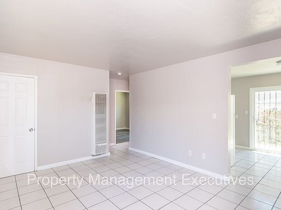 4th image of 4901 70th St