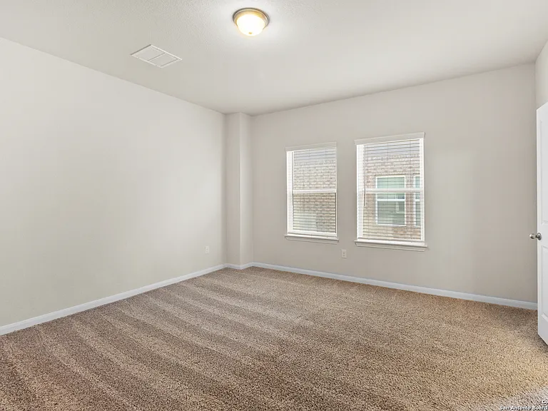 8904 Portobello Way — photo 10