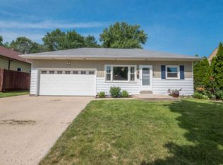 1129 S 97th St, West Allis, WI 53214