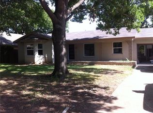 1618 White Way Dr, Arlington, TX 76013