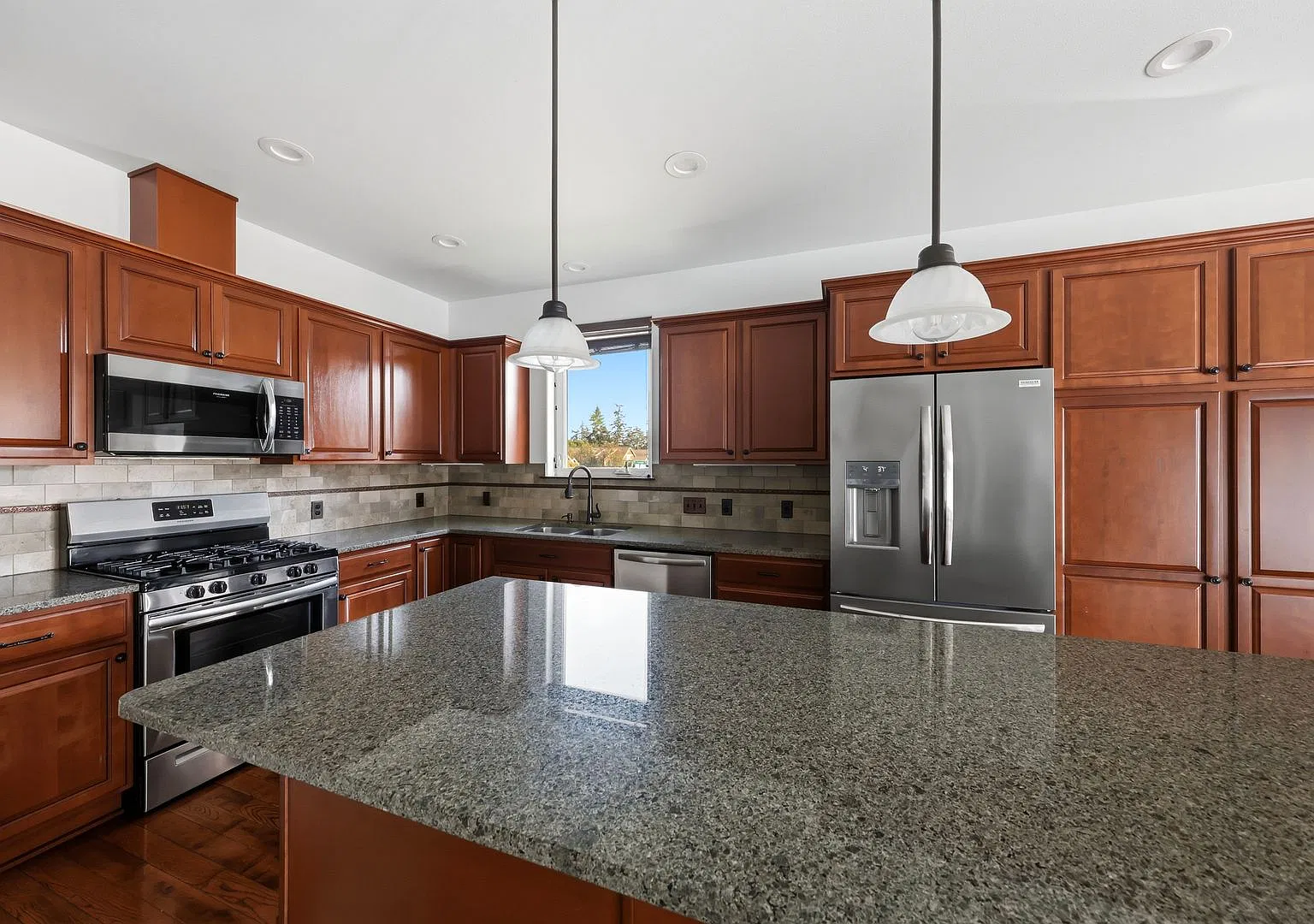 3 Bed 2 Bath - A/C - Fairway Pt - Fort Nugent Park - No Pets - NAS Whidbey — Photo 4