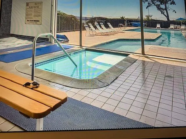 8 Admiral Dr #342 — Photo 20